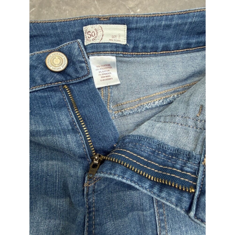 So Sonoma High Rise Medium Wash Denim Shorts Rivet Slant Pockets Juniors Size 3 - Picture 4 of 5